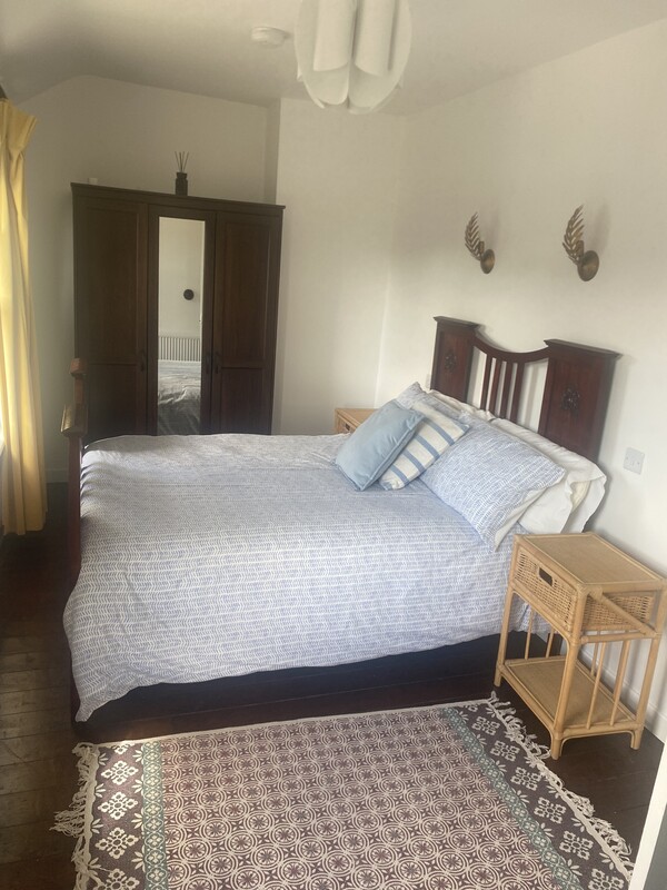 Front Room(Full Room) - 1