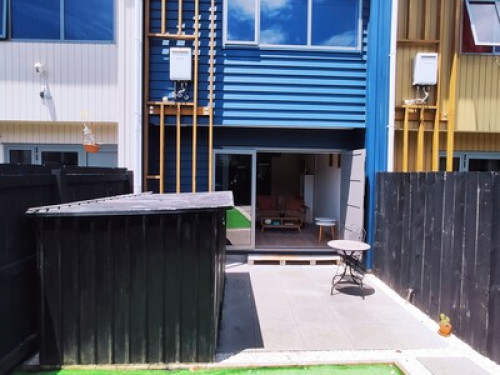 Sunny double room in Papakura   - Gallery -  5
