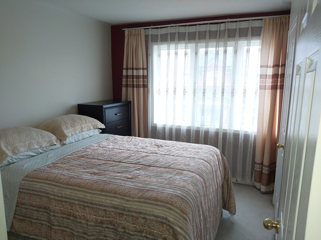  Bedroom 2 - Queen Size Bed(Full Room)  -  2 Bedroom available - Min 30 Days  - Gallery -  1