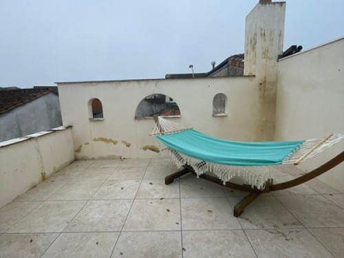 Room with sunny terrace