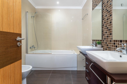 Astonishing 4-bedroom house in Alvor - Gallery - 22