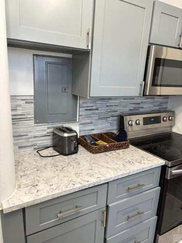 NorthWest 11th Home - Gallery - 31