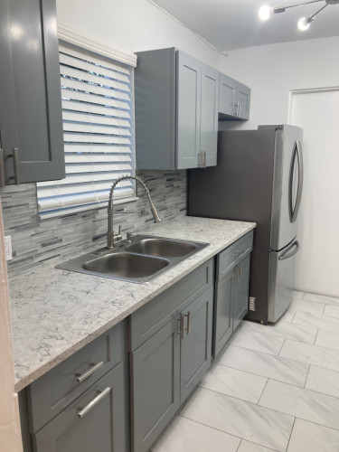 NorthWest 11th Home - Gallery - 79
