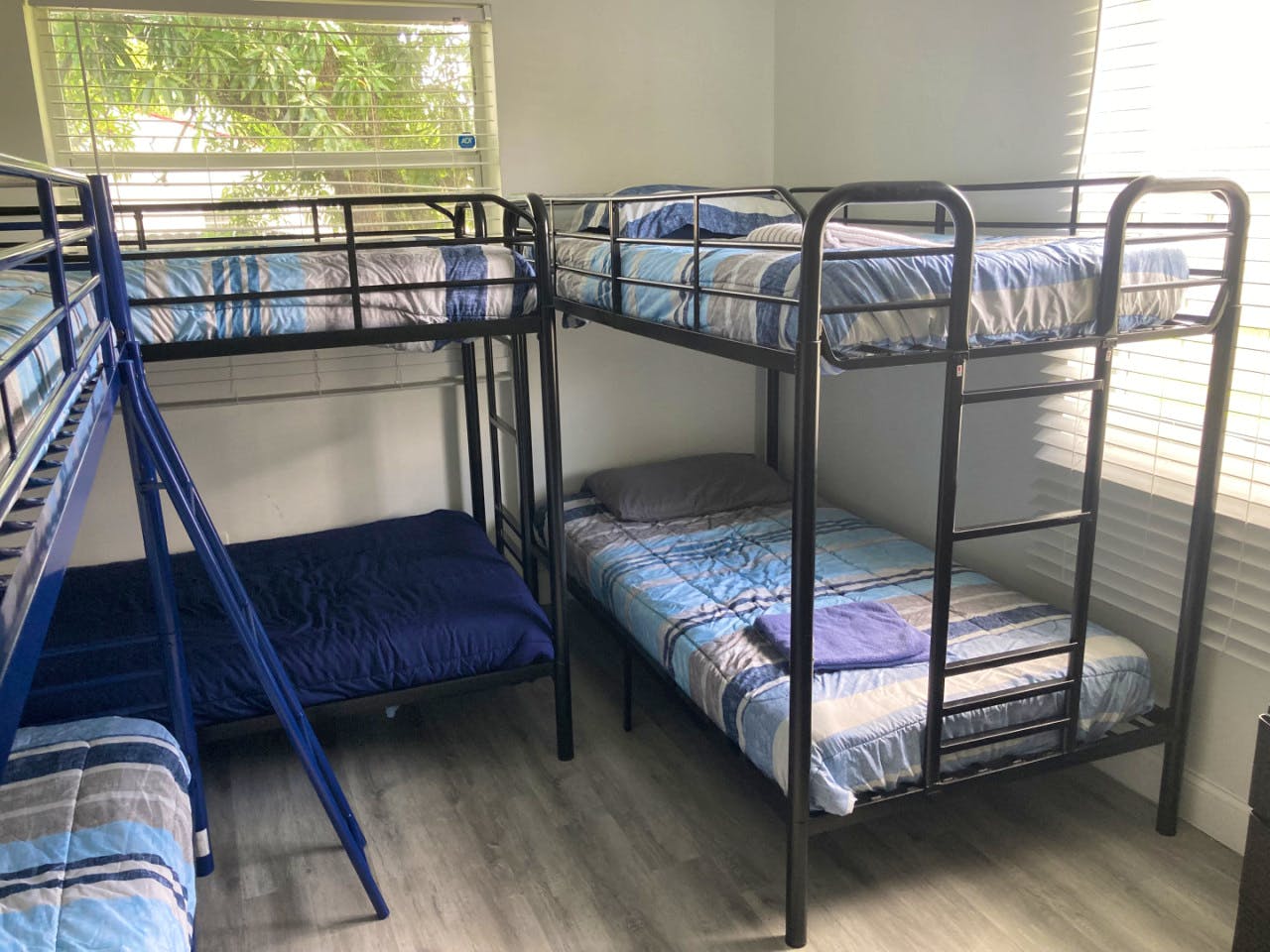 Bed In A 6-Bed Mixed Gender Room - Spacious House w/ relaxing neighborhood nearby West Buena Vista Park - Gallery - 26