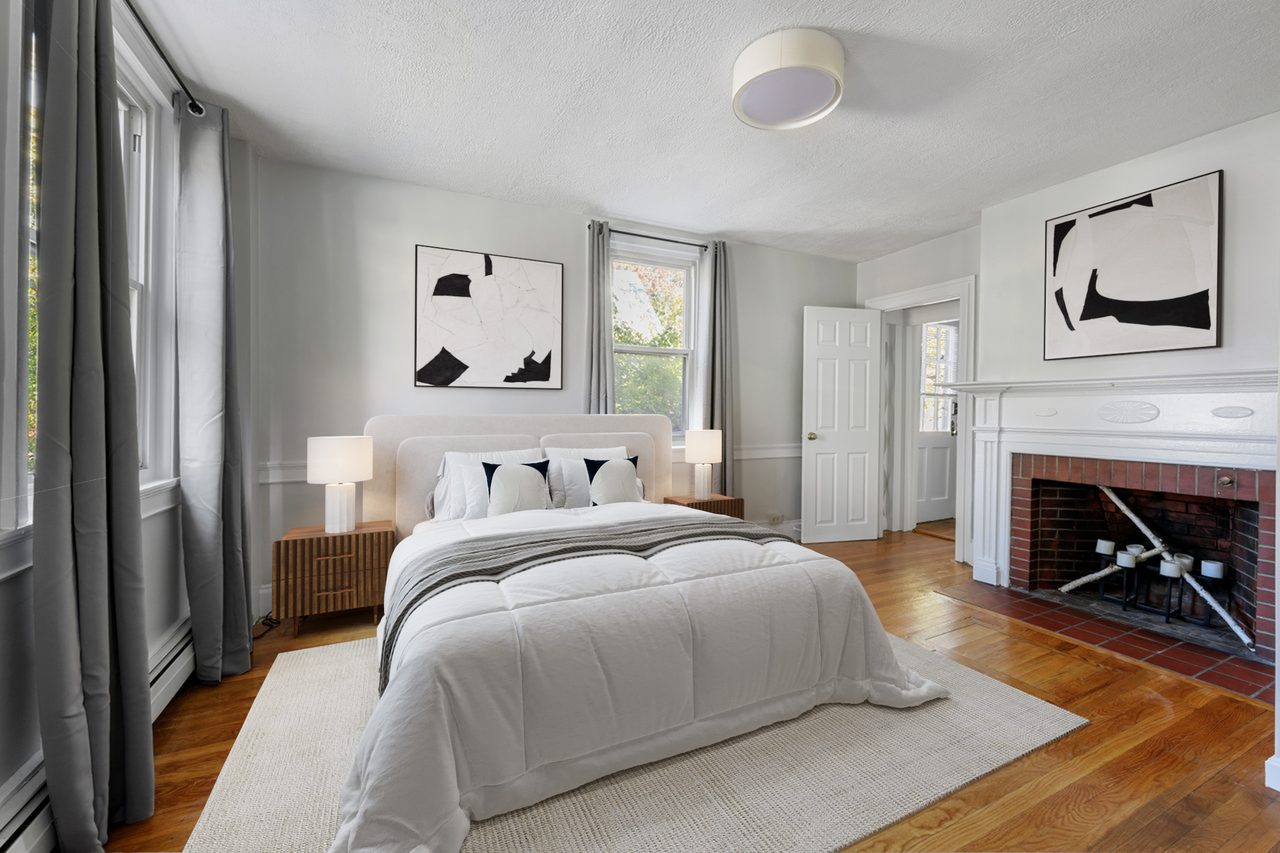 #775: Newton Corner - Queen Bedroom A  -  #775: Newton Corner  - Gallery -  1