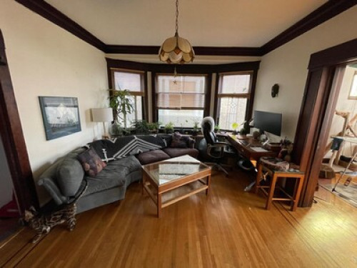 Comfy room in clean 2 bed apartment