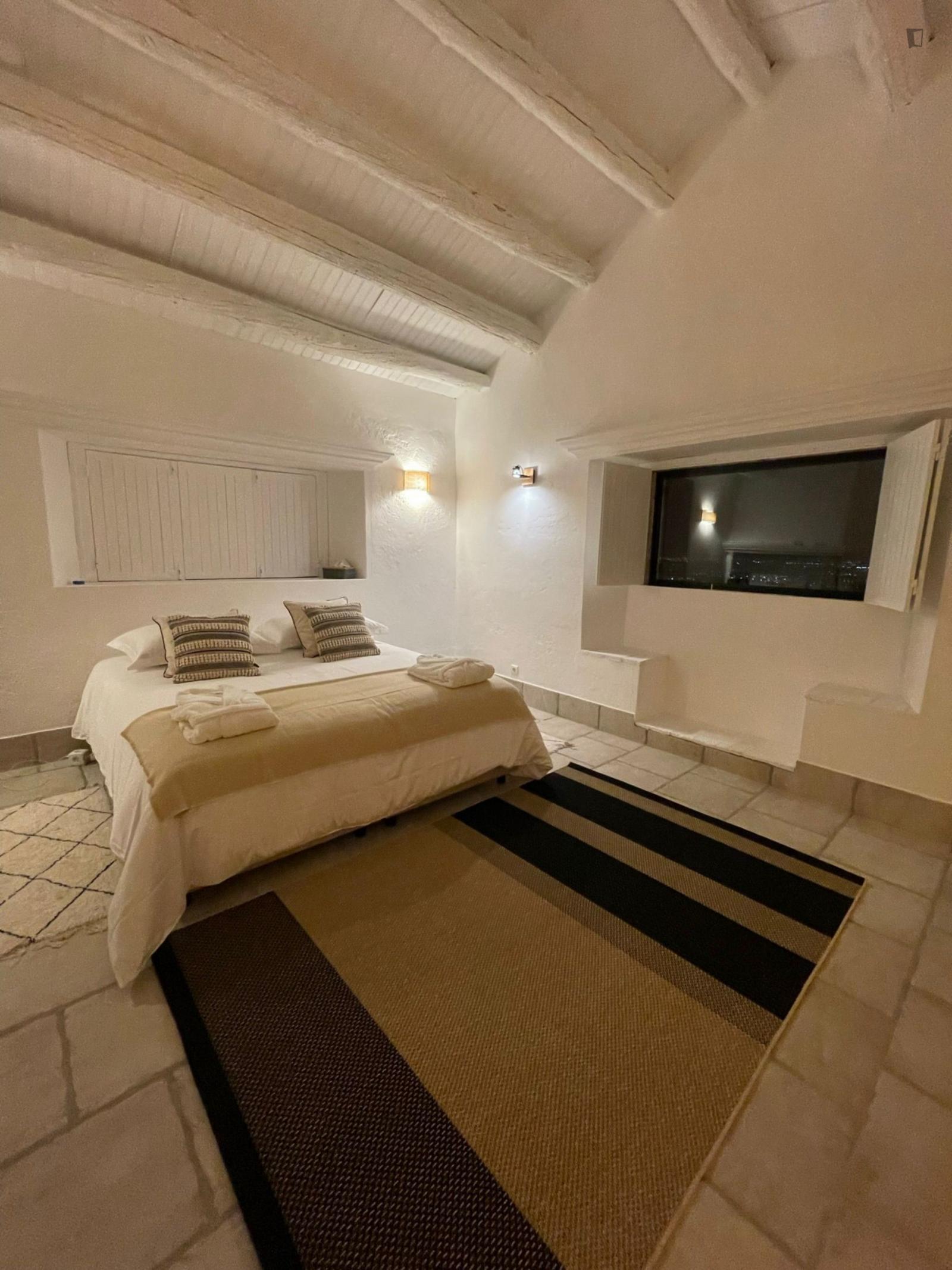 Irresistible 1 Bedroom House With A Swimming Pool Close To Galapinhos Beach - 1