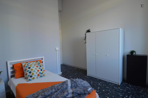 Bright single room in shared flat close to the University of Modena and Reggio Emilia