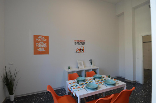 Bright single room in shared flat close to the University of Modena and Reggio Emilia - Gallery - 6