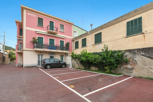 Merlo D - Center & Private Parking
