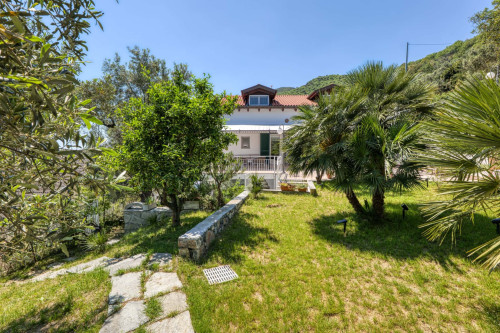 Villa Luce del Sol with Pool - L - Gallery - 22
