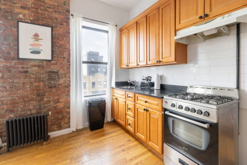 #1327: Crown Heights - Gallery - 5