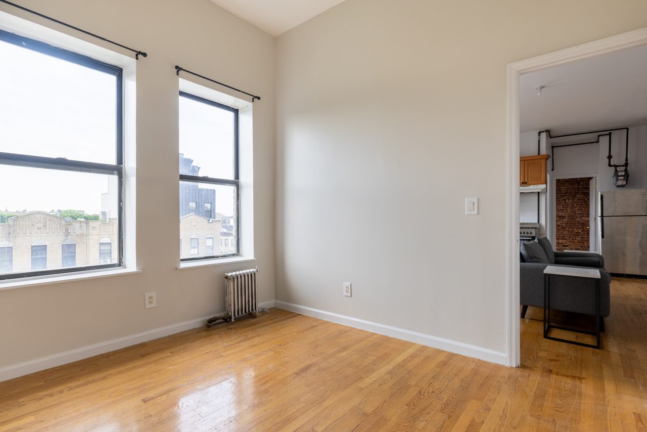 #1327: Crown Heights - Full Bedroom B - 15