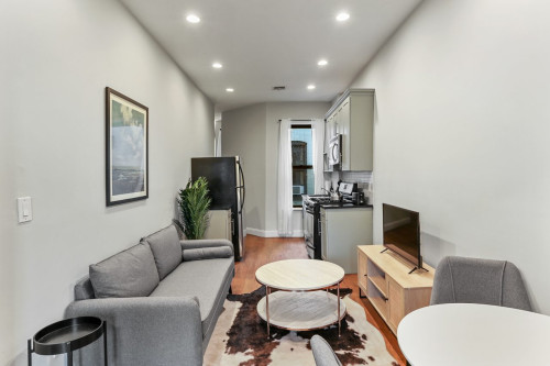 #960: Crown Heights  - Gallery -  4