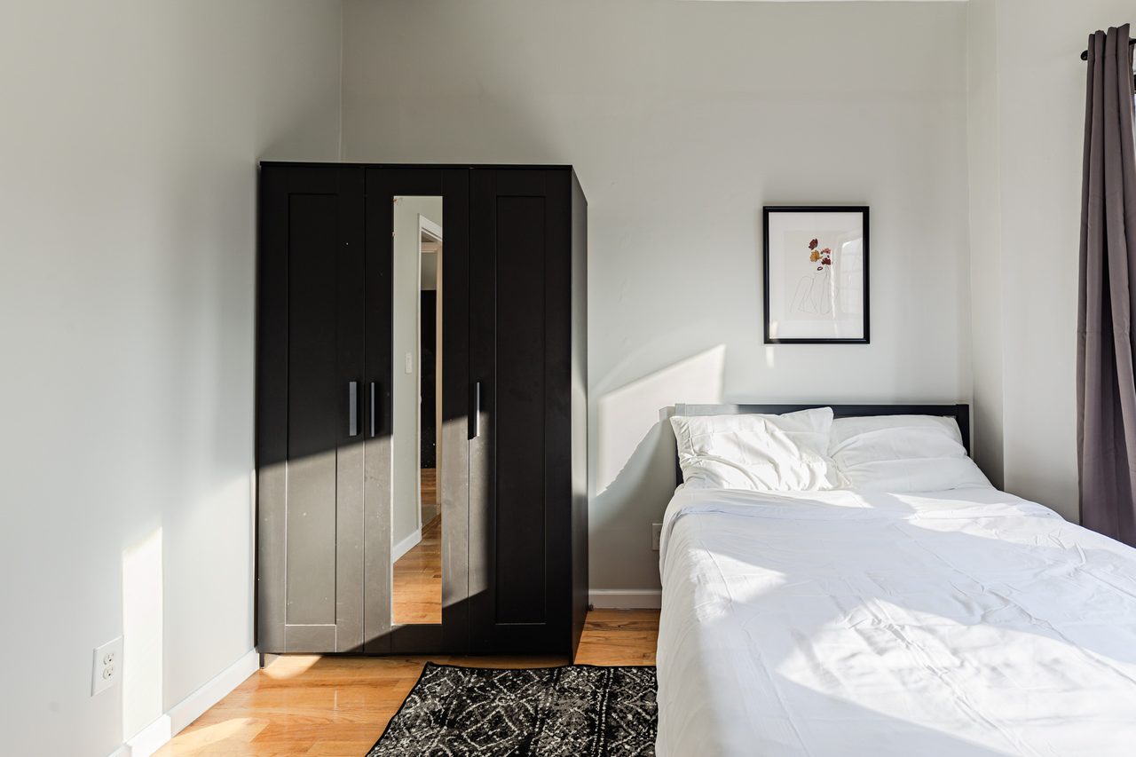 #1572: Prospect Lefferts Gardens - Full Bedroom C - 5
