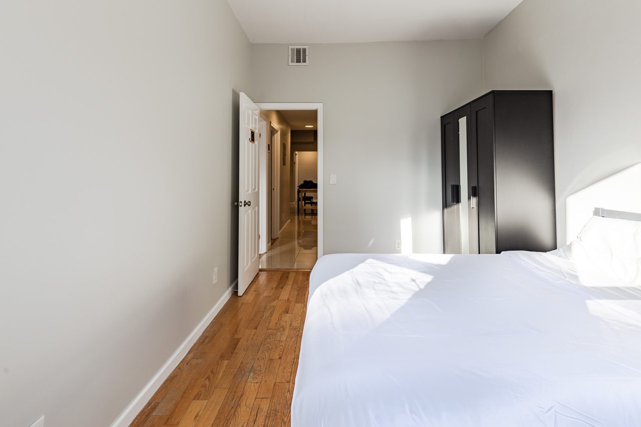 #1572: Prospect Lefferts Gardens - Full Bedroom C - 6