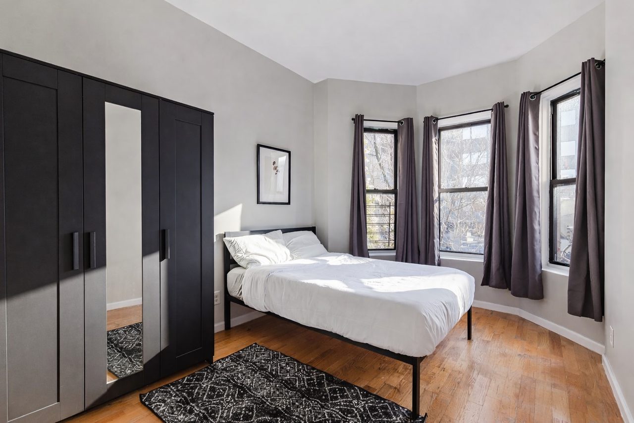#1572: Prospect Lefferts Gardens - Full Bedroom C - 15