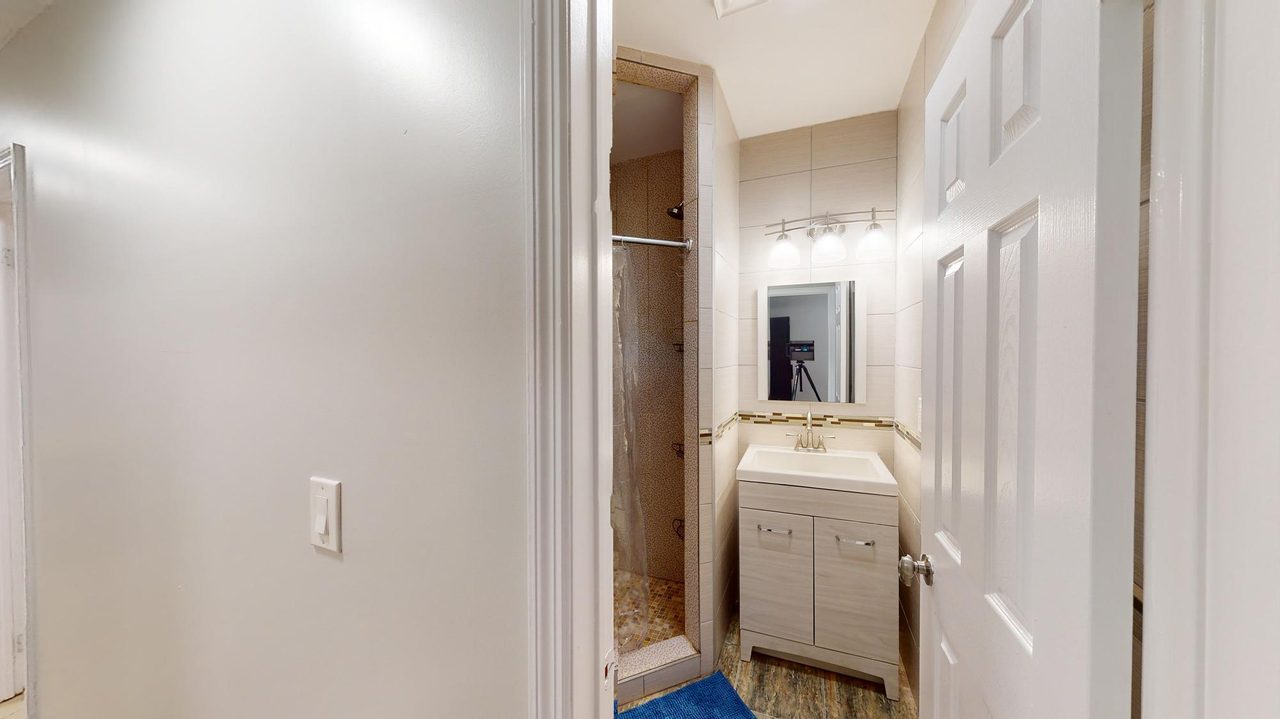 #1572: Prospect Lefferts Gardens - Full Bedroom B - 10