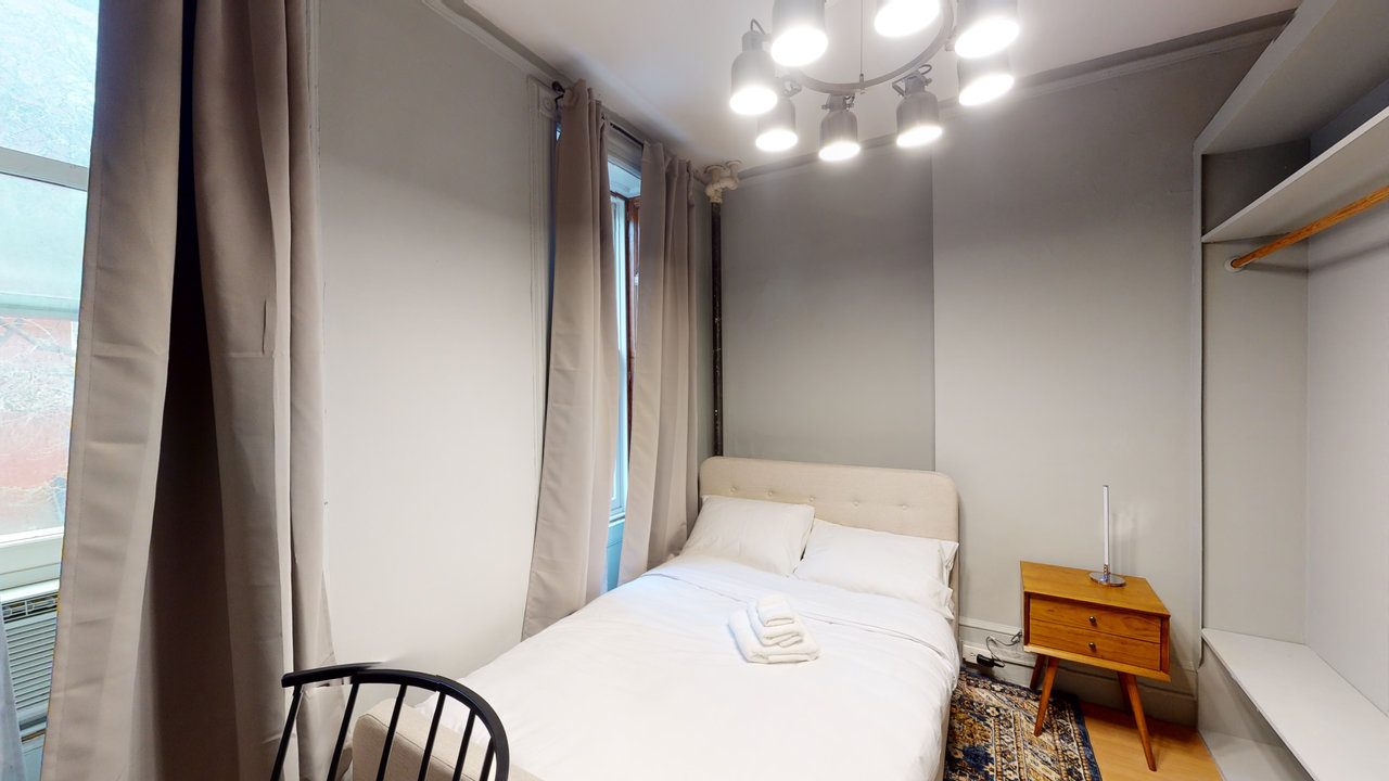 #386: Hell's Kitchen - Full Bedroom 2C - #386: Hell's Kitchen - Gallery - 3