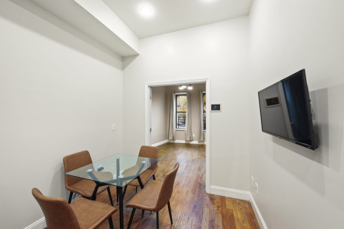 #956: Crown Heights  - Gallery -  4