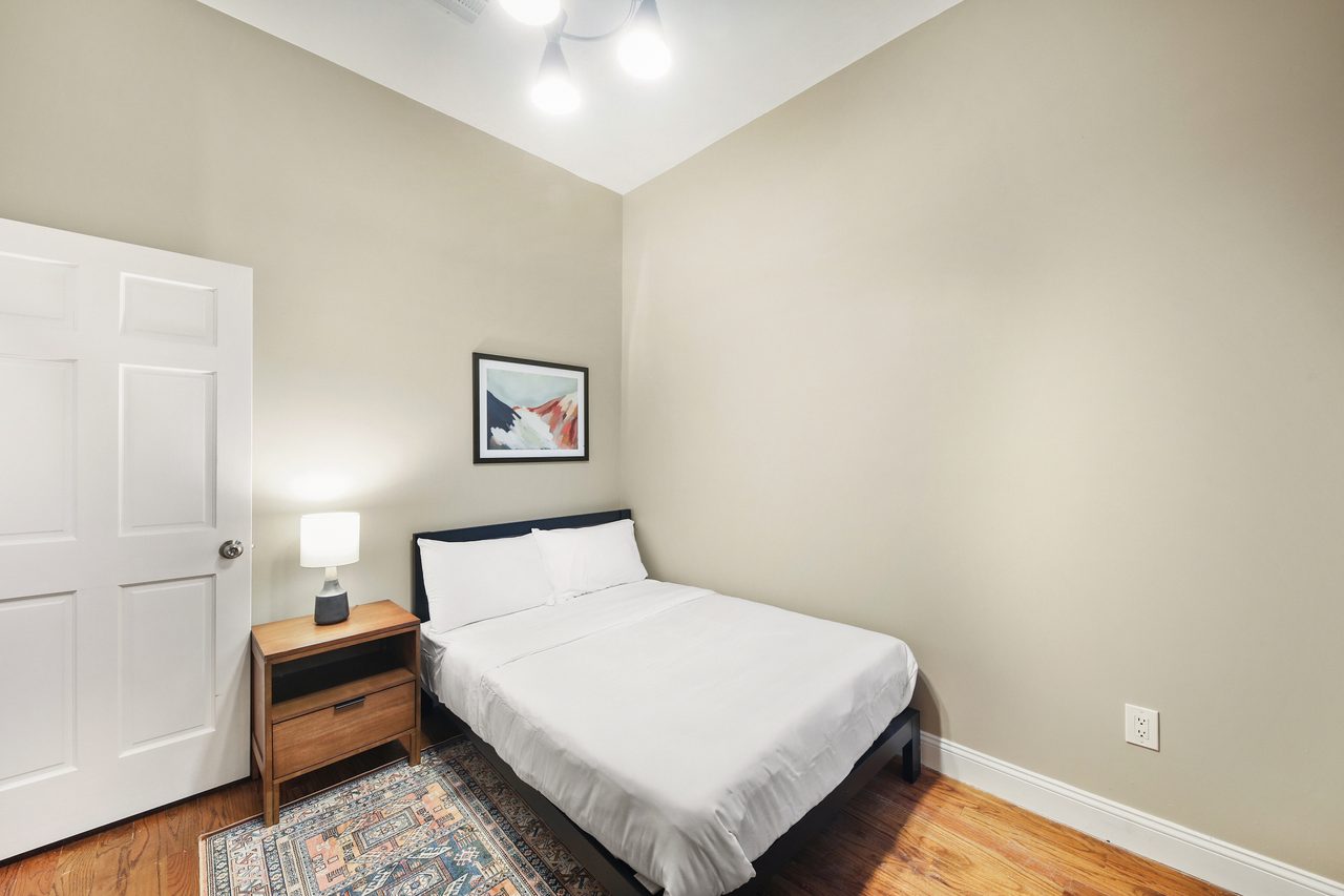 #956: Crown Heights - Queen Bedroom B - #956: Crown Heights - Gallery - 2