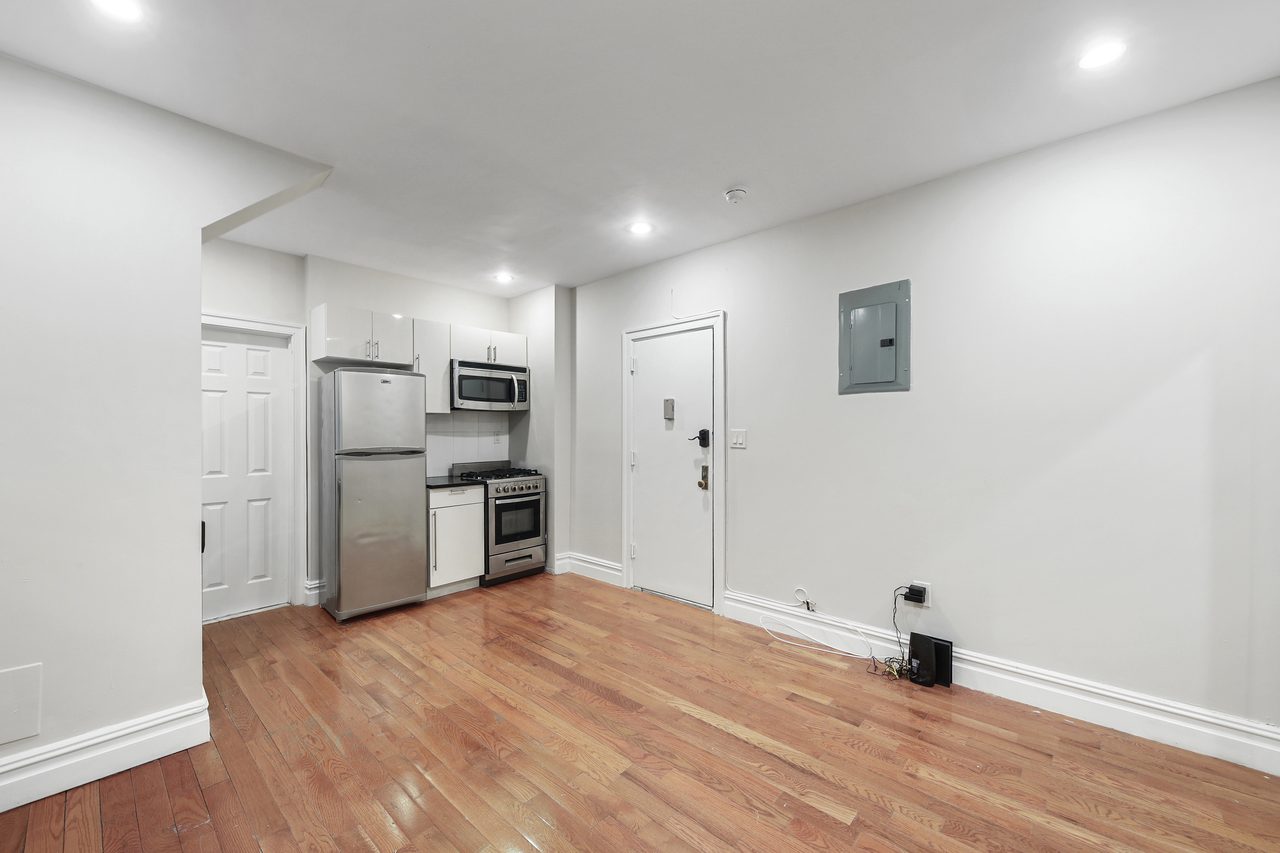  #781: Hamilton Heights - 1 Bedroom (Full)  -  #781: Hamilton Heights  - Gallery -  9