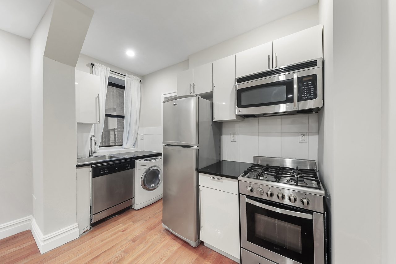  #781: Hamilton Heights - 1 Bedroom (Full)  -  #781: Hamilton Heights  - Gallery -  3