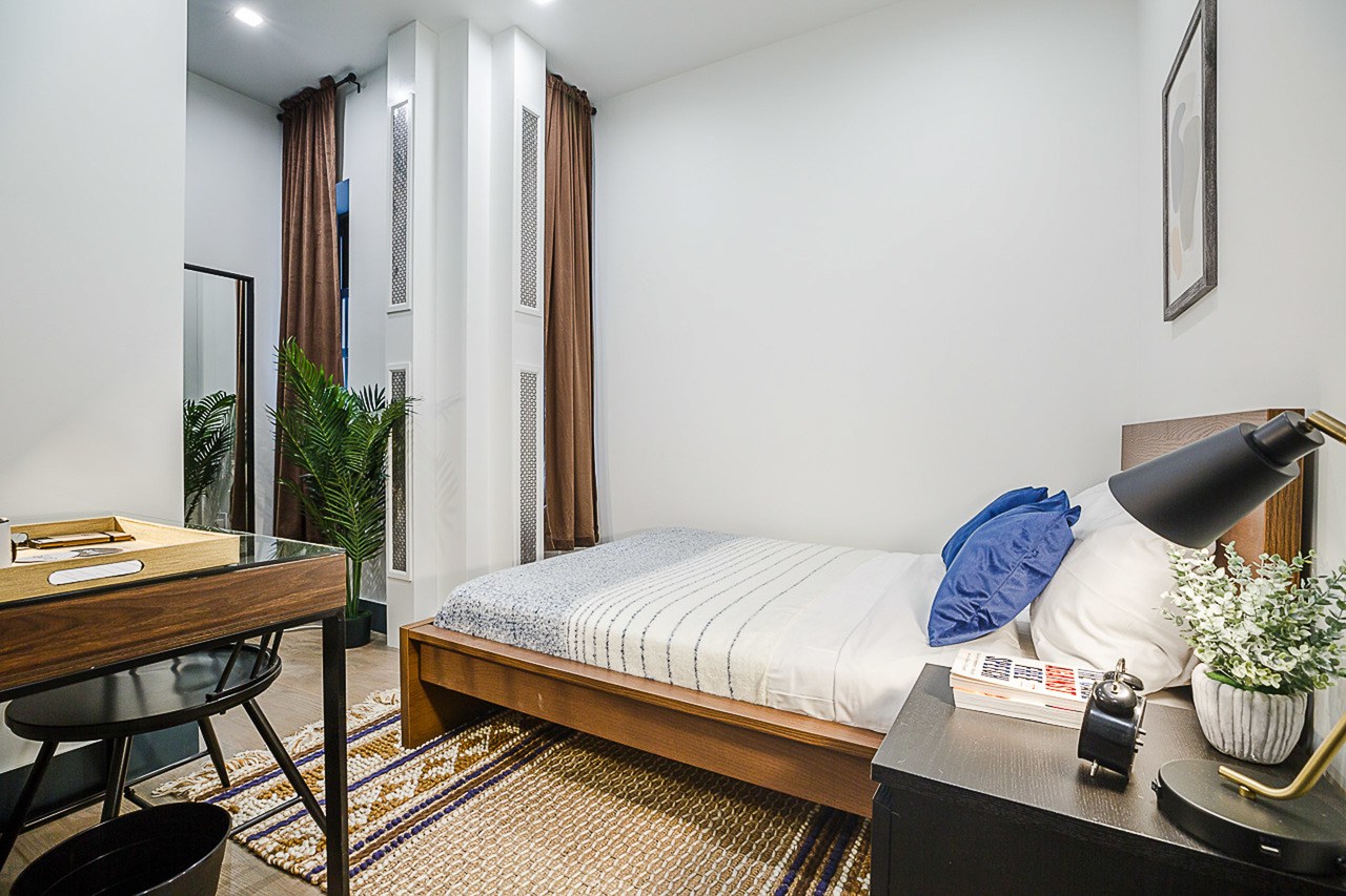 #187: Upper West Side - Full Bedroom A - 10