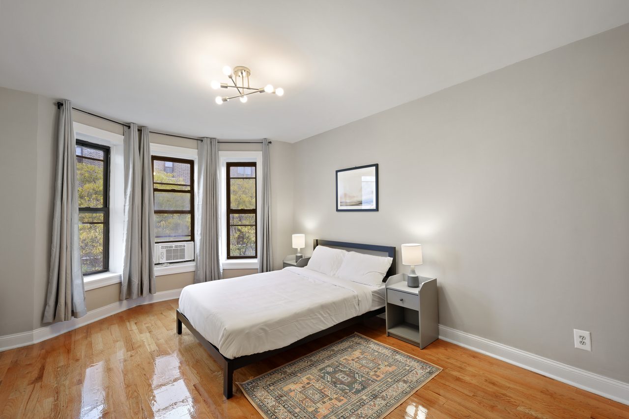 #805: Prospect Heights - Queen Bedroom A - 1