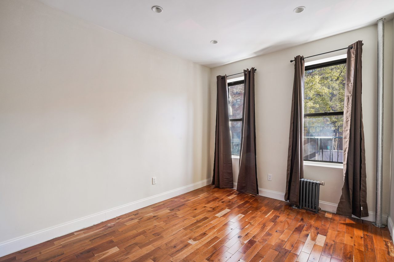  #844: East Harlem - Full Bedroom A  -  #844: East Harlem  - Gallery -  13