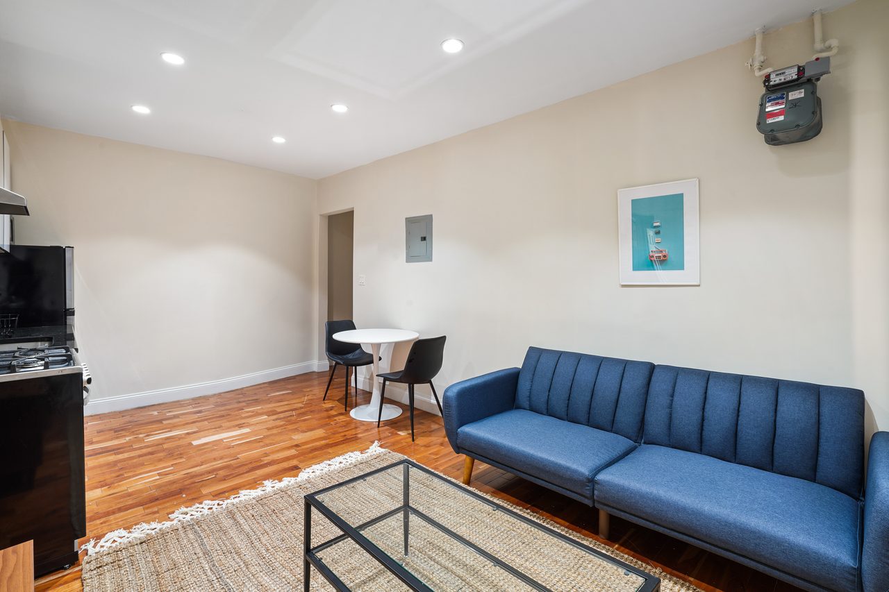 #844: East Harlem - Full Bedroom B - 9