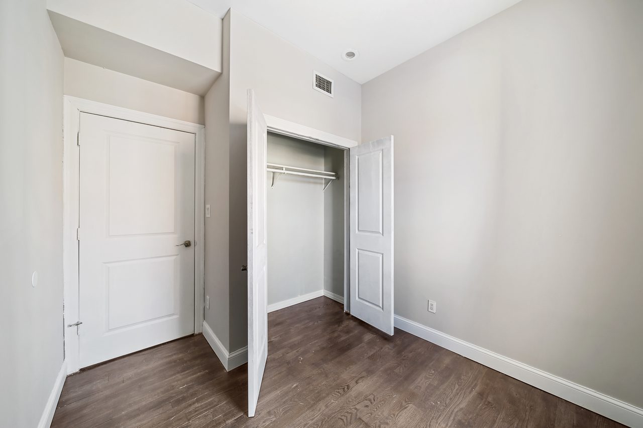 #896: Bedford-Stuyvesant - Full Bedroom C - #896: Bedford-Stuyvesant - Gallery - 5