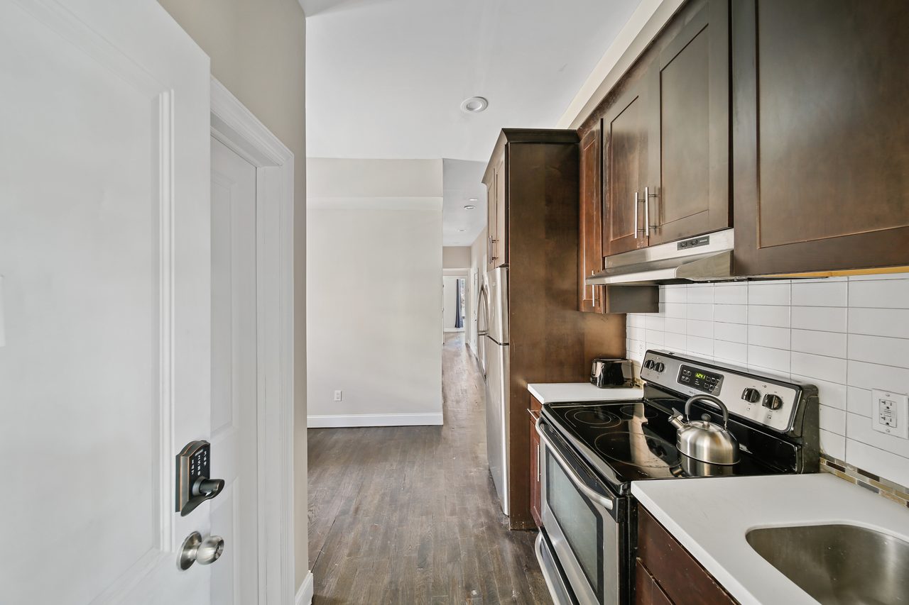 #896: Bedford-Stuyvesant - Full Bedroom C - #896: Bedford-Stuyvesant - Gallery - 8