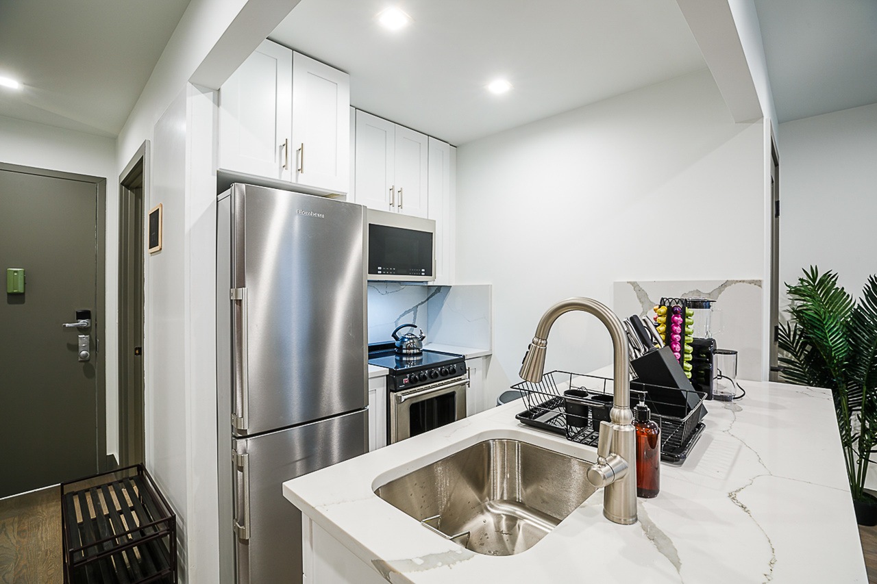 #197: Upper West Side - Full Bedroom B - #197: Upper West Side - Gallery - 6