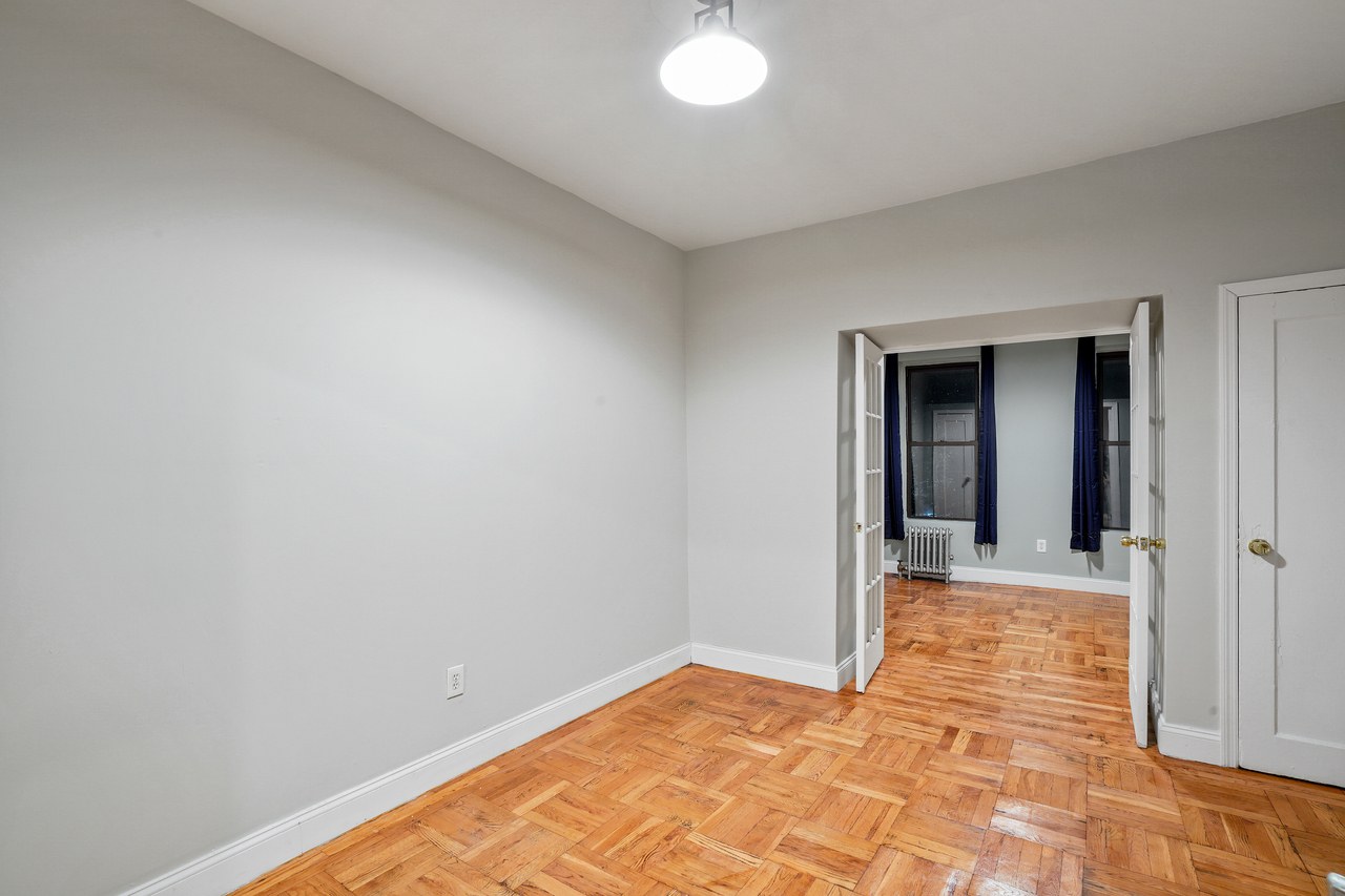 #695: East Village - 1 Bedroom (Full) - #695: East Village - Gallery - 17