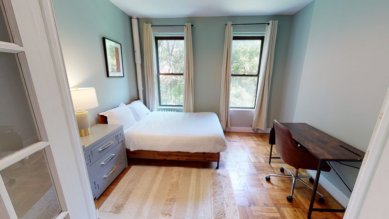 #695: East Village - 1 Bedroom (Full) - 5