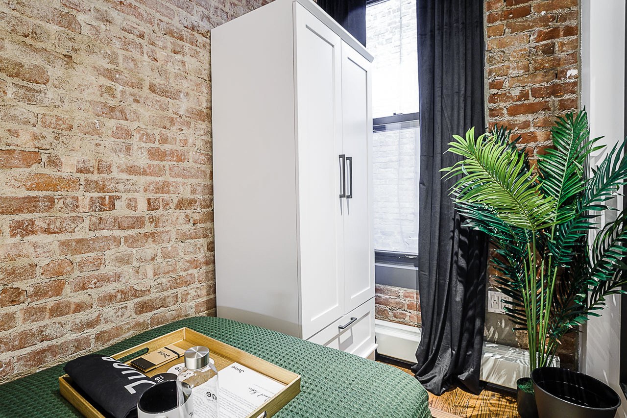  #180: Upper East Side - Twin Bedroom B  -  #180: Upper East Side  - Gallery -  2