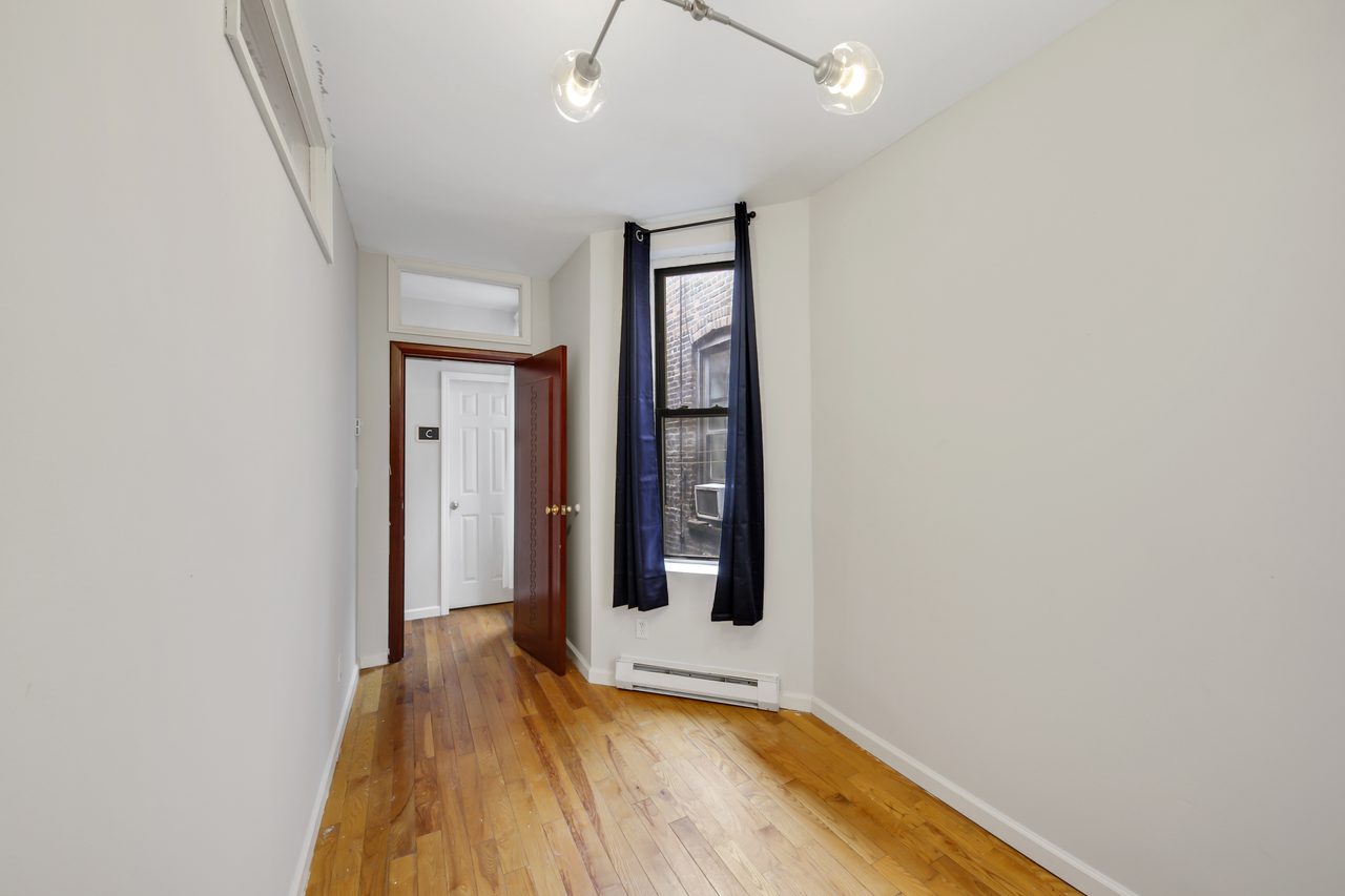 #790: Upper West Side - Full Bedroom B - 7