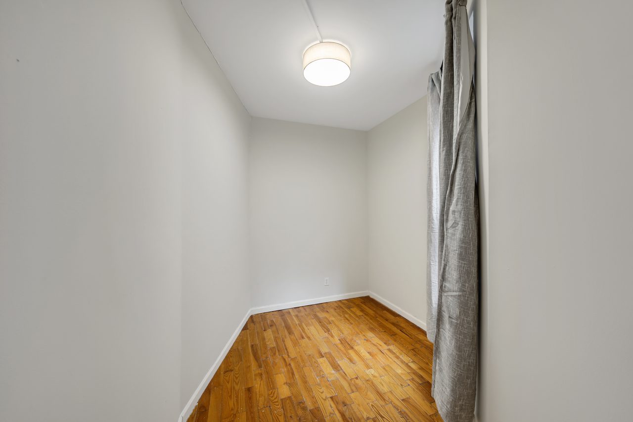 #790: Upper West Side - Twin Bedroom C - 7