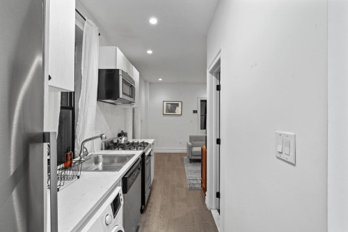 #708: Columbus Circle  - Gallery -  5