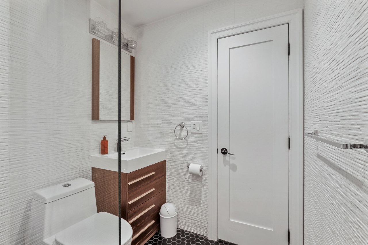  #708: Columbus Circle - Full Bedroom B  -  #708: Columbus Circle  - Gallery -  15