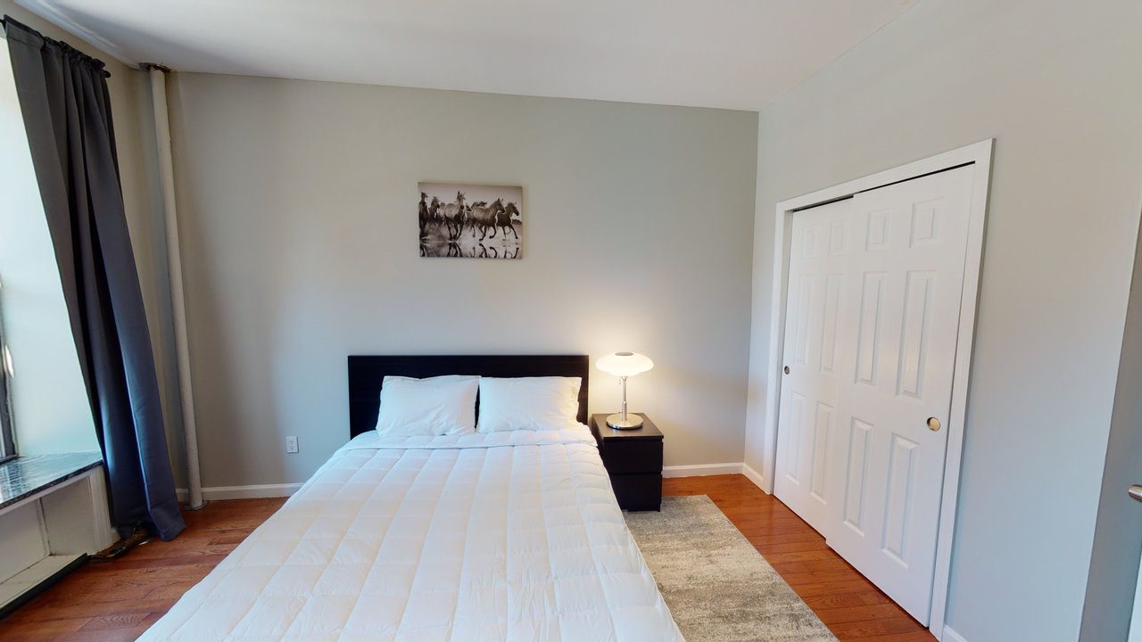  #581: East Harlem - Queen Bedroom A  -  #581: East Harlem  - Gallery -  12