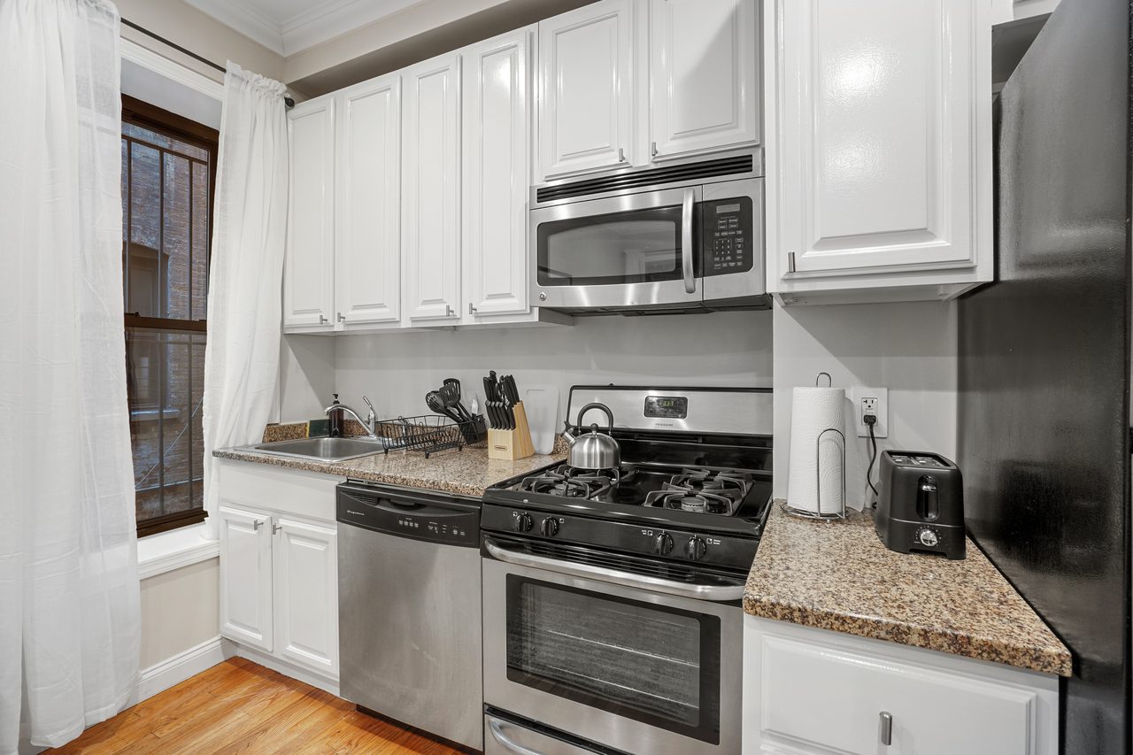  #795: Hamilton Heights - Full Bedroom A  -  #795: Hamilton Heights  - Gallery -  8