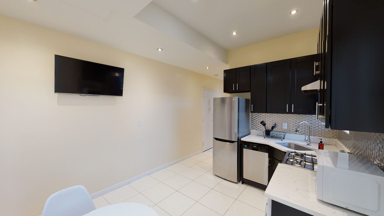 #1309: Upper West Side - Full Bedroom C - 4
