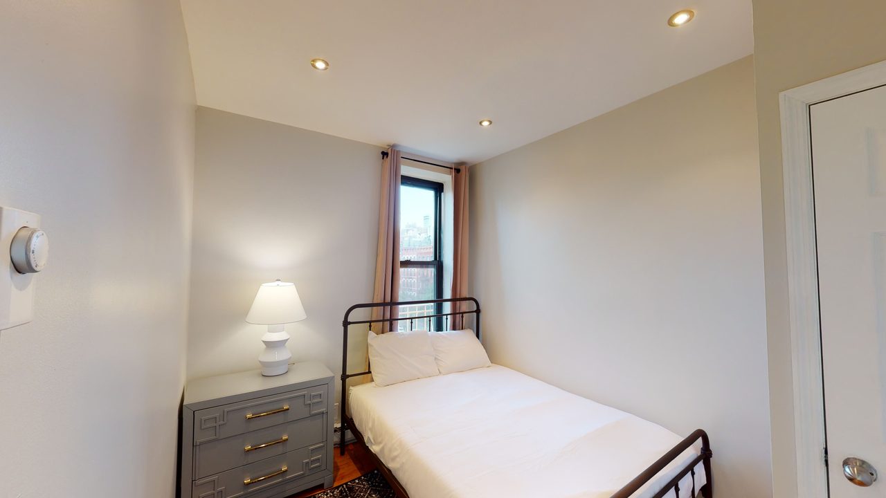 #1309: Upper West Side - Full Bedroom C - 2