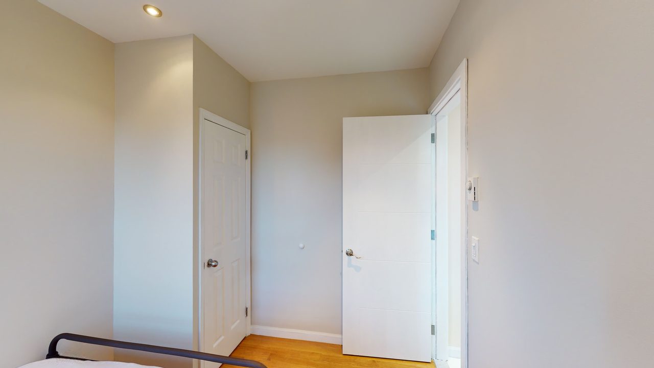 #1309: Upper West Side - Full Bedroom C - 3