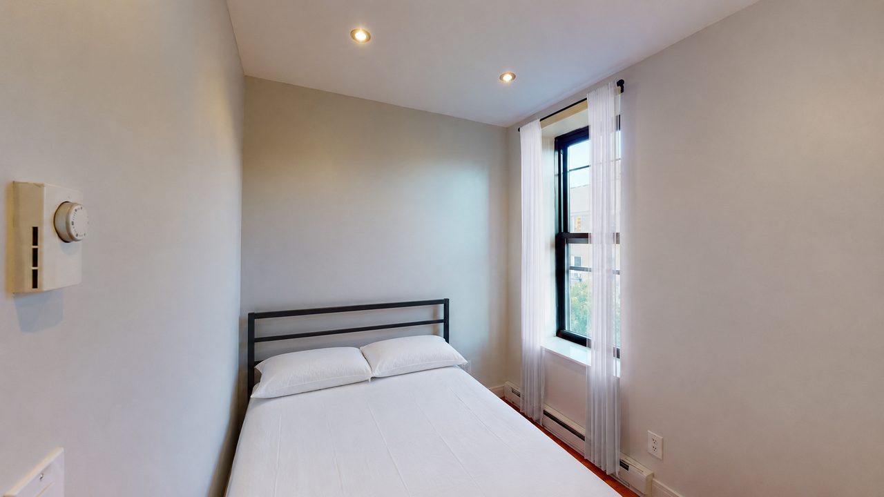 #1309: Upper West Side - Full Bedroom B - 13