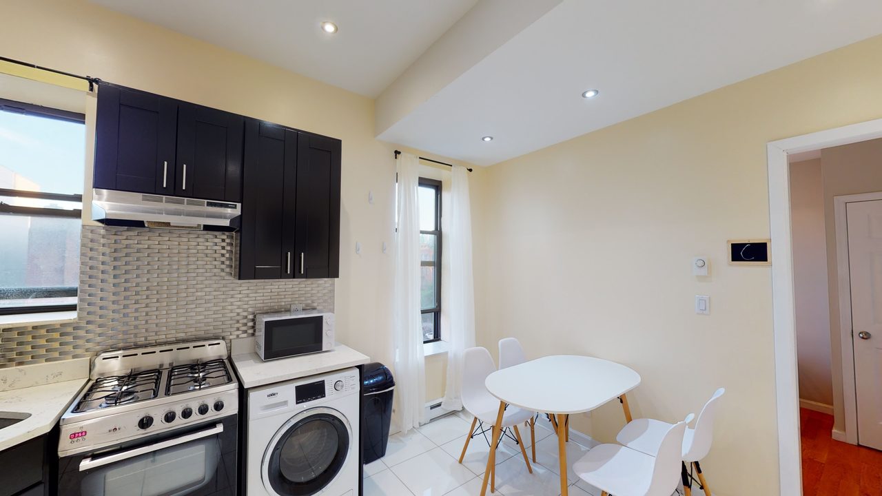 #1309: Upper West Side - Full Bedroom A - 7