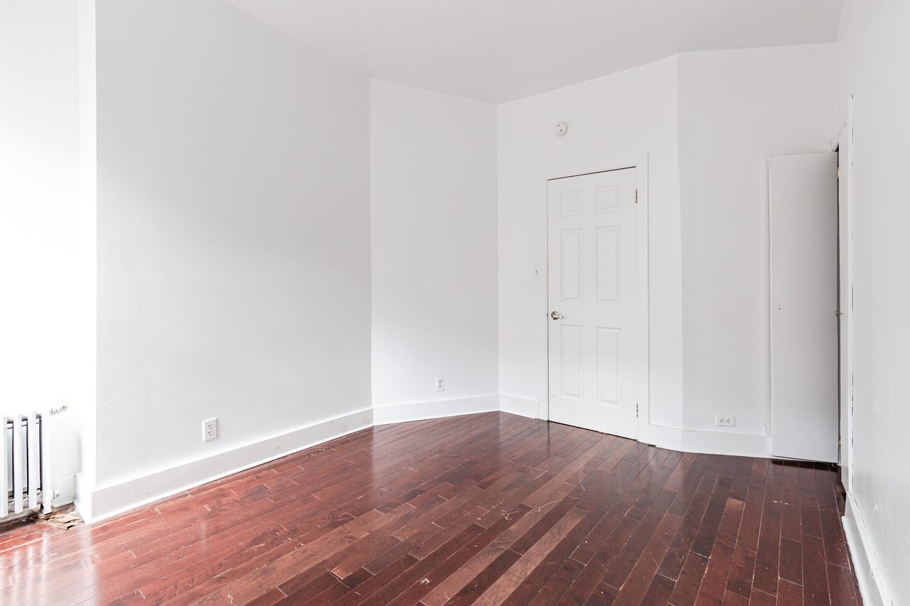 #1681: Central Harlem - Full Bedroom C - 9