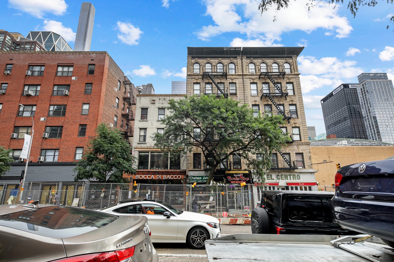 #719: Columbus Circle - 1 Bedroom (Full) - 1